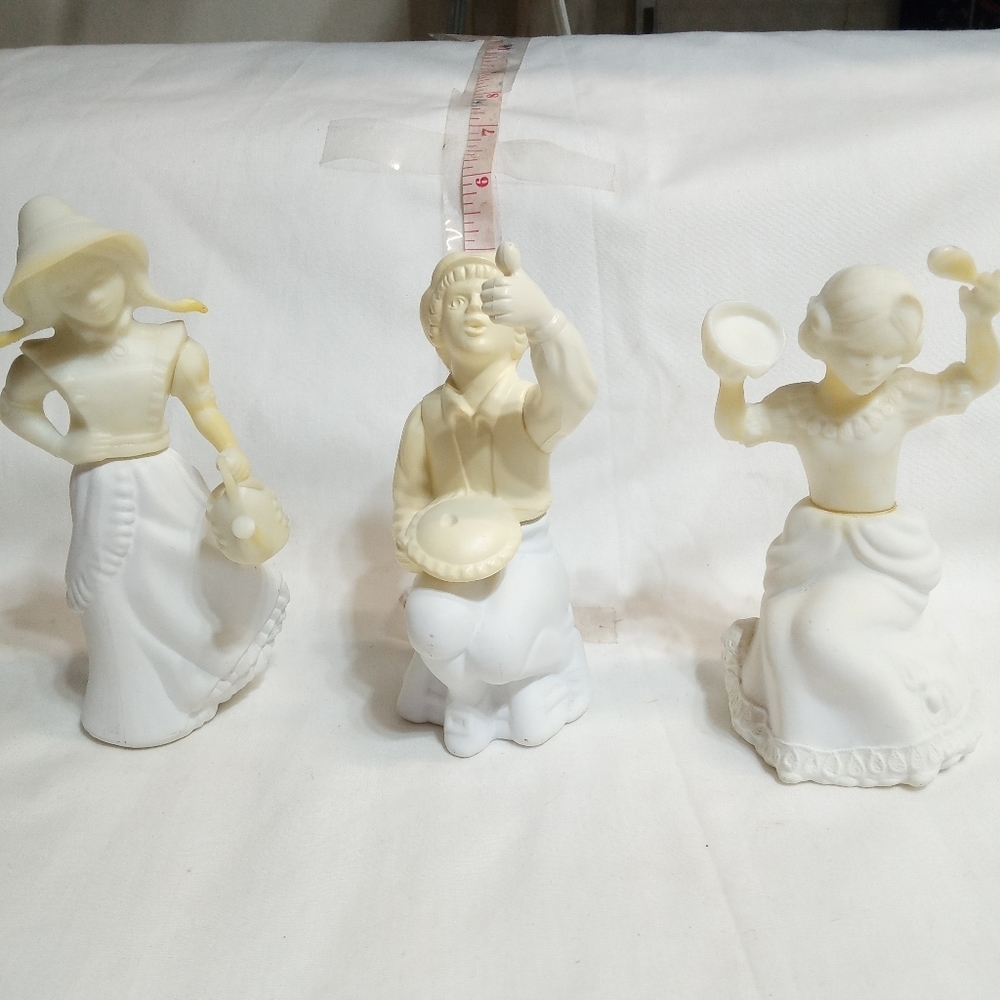 𝅺SET of 3 vintage Avon perfume bottles